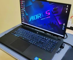 Aorus 7 Gaming Laptop 17.3 inch RTX 4060 8gb