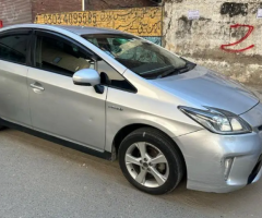 Toyta prius 2014 Totally genuine No work required just buy and drive - 2