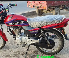 Honda deluxe 125 lush condition just buy and enjoy