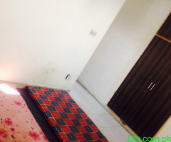 Rooms For Rent Bachelors At canal Road Thokar Lahore Orange Train - 2