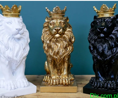 New beautiful lion statue with corwn in different colors